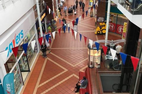 Retail property (high street) to rent, Shopping Centre Bridgwater TA6 3TQ