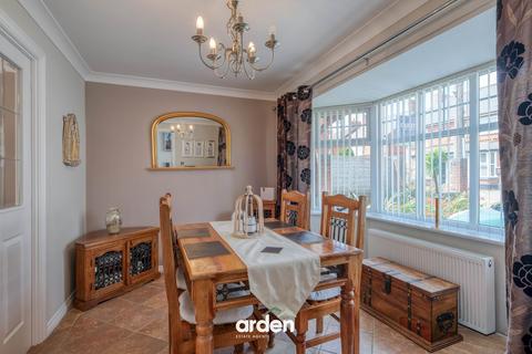 4 bedroom detached house for sale, Stoke Road, Bromsgrove, B60