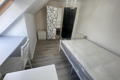 1 bedroom in a house share to rent, Victoria Road, Cambridge CB4