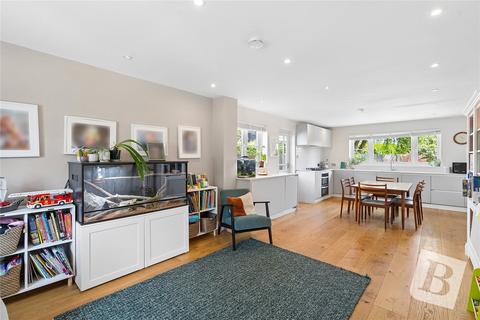 4 bedroom detached house for sale, North Road, Havering-Atte-Bower, Romford, RM4