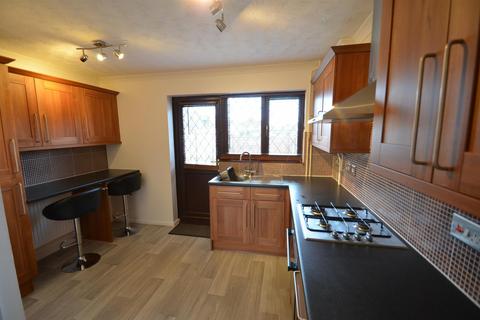 2 bedroom terraced house to rent, Astral Close, Lower Stondon, Henlow