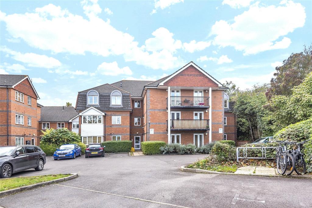 Farringdon Court, Erleigh Road, Reading, Berkshire, RG1