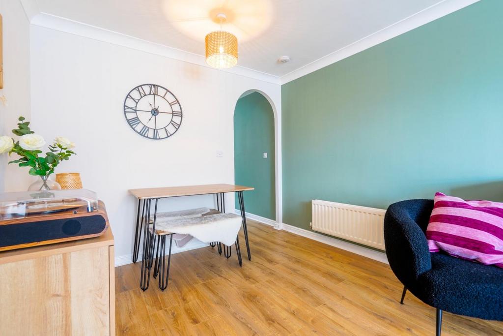 Apartment in North Tyneside, Holystone - View 3