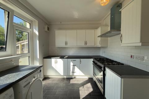 4 bedroom terraced house to rent, Kempsthorn Crecent, Pollok, Glasgow, G53