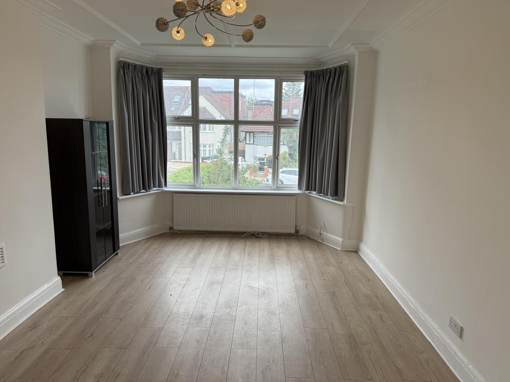 Apartment in LONDON - View 2