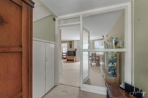 3 bedroom semi-detached house for sale, Gwerneinon Road, Derwen Fawr, Sketty, Swansea