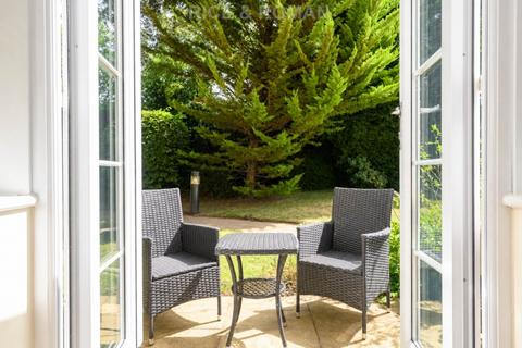 2 bedroom retirement property for sale, Between Streets, Cobham KT11