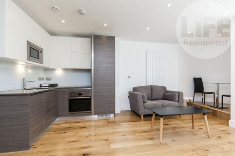 Studio to rent, Molesworth Street, London SE13