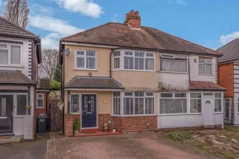 3 bedroom semi-detached house to rent, Summerfield Road, Solihull B92
