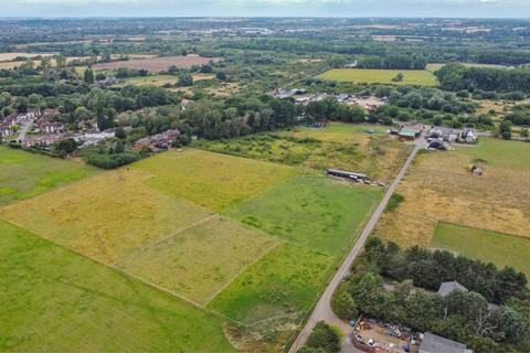 Land for sale, Willington, Bedford, Bedfordshire