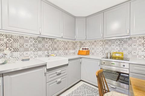 1 bedroom flat for sale, Rosefinch Lodge, Low Fell, NE9