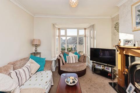 2 bedroom semi-detached bungalow for sale, Jer Grove, Bradford