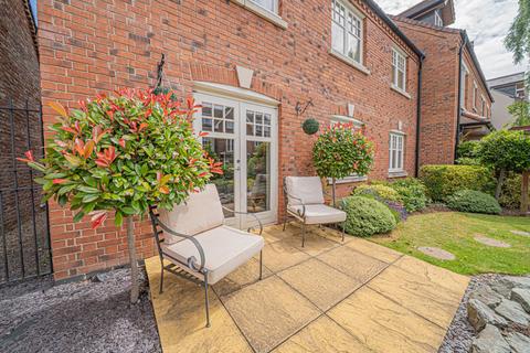 2 bedroom apartment for sale, High Street, Knowle, B93