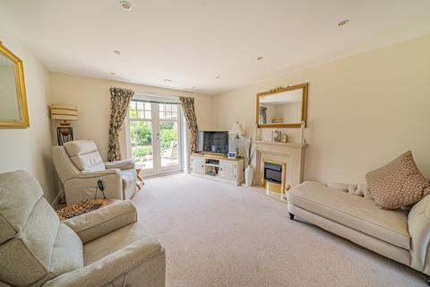 2 bedroom apartment for sale, High Street, Knowle, B93