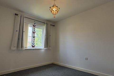 3 bedroom terraced house to rent, Barlow Close, Bury, BL9