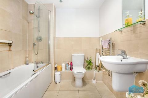 2 bedroom apartment to rent, Holdsworth Lodge, 66 Lankaster Gardens, East Finchley, London, N2