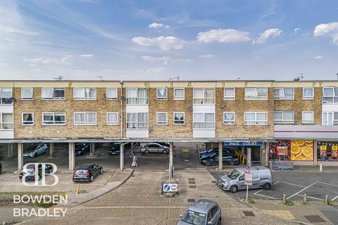 1 bedroom flat for sale, London Road, Romford, RM7