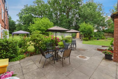 2 bedroom flat for sale, Pembroke Way, Birmingham