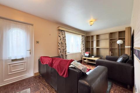 3 bedroom semi-detached house to rent, Monkspring, Worsbrough