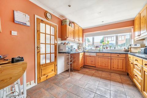 3 bedroom end of terrace house for sale, Cherry Avenue, Langley, Berkshire, SL3