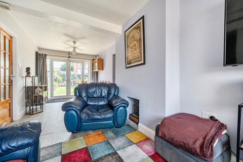 3 bedroom end of terrace house for sale, Cherry Avenue, Langley, Berkshire, SL3