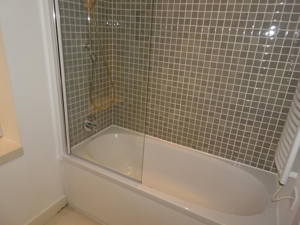 Apartment in Birmingham, West Midlands - More