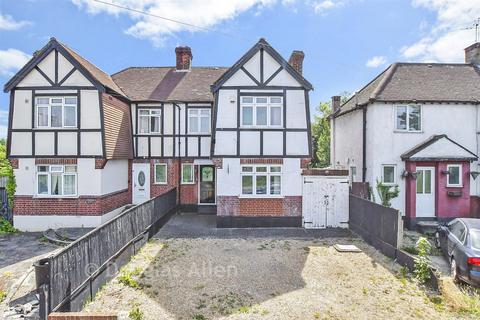 Chigwell Road, Woodford Green, Essex