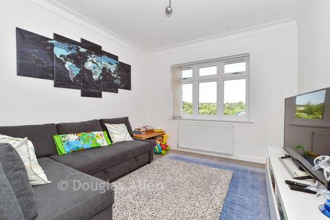 3 bedroom semi-detached house for sale, Chigwell Road, Woodford Green IG8