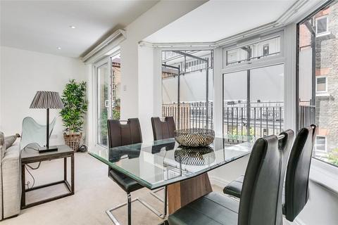 2 bedroom terraced house to rent, Romney Mews, London