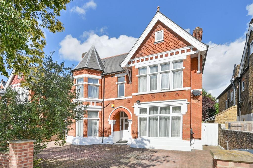 House in London - View 3