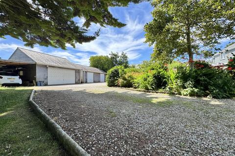 4 bedroom detached house for sale, Halt Road, Goonhavern