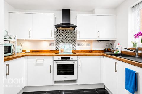 1 bedroom apartment for sale, Peony Crescent, Sittingbourne