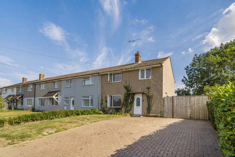 3 bedroom end of terrace house for sale, Belgrave Road, Buckinghamshire HP19