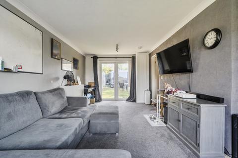 3 bedroom end of terrace house for sale, Belgrave Road, Buckinghamshire HP19