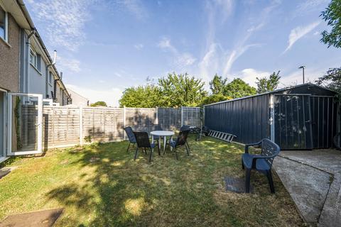 3 bedroom end of terrace house for sale, Belgrave Road, Buckinghamshire HP19