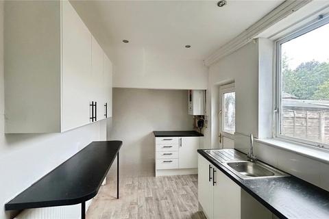 2 bedroom terraced house to rent, Pilkington Street, Manchester M24