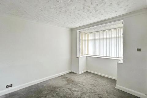 2 bedroom terraced house to rent, Pilkington Street, Manchester M24