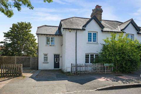 3 bedroom semi-detached house for sale, Hayes Street, Hayes BR2
