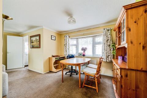 2 bedroom park home for sale, Sycamore Crescent, Radley, Abingdon