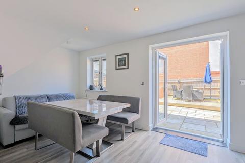 5 bedroom end of terrace house for sale, Brosse Crescent, Milton Keynes MK17
