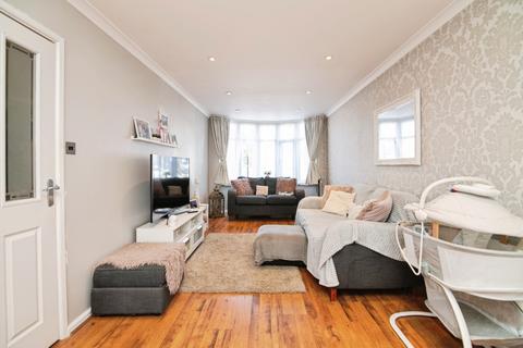 2 bedroom semi-detached house for sale, Gorsy Road, Quinton, Birmingham, West Midlands, B32