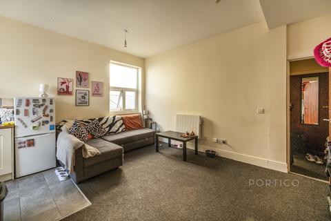 undefined, Lea Bridge Road, London, E17