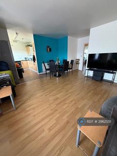 3 bedroom flat to rent, Millicent Grove, London, N13