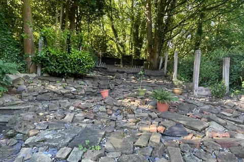 4 bedroom end of terrace house for sale, DINTING VALE, Glossop, SK13