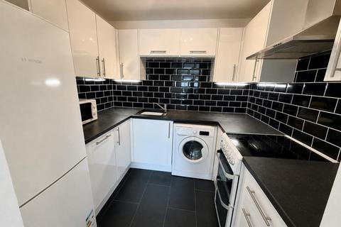 1 bedroom retirement property for sale, Manor Farm Court Manor Farm Lane, Egham, Surrey, TW20