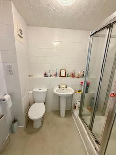 1 bedroom retirement property for sale, Manor Farm Court Manor Farm Lane, Egham, Surrey, TW20