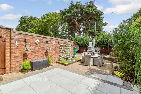 3 bedroom semi-detached house for sale, Priory Grove, Aylesford ME20