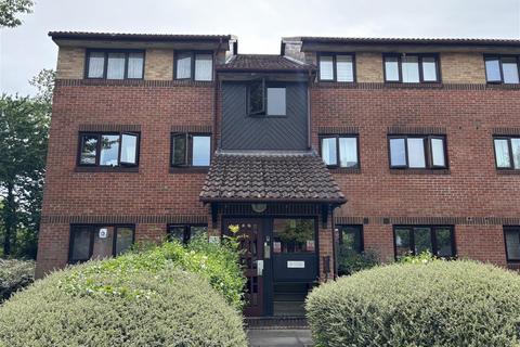 Pavillion Way, Edgware, Middlesex