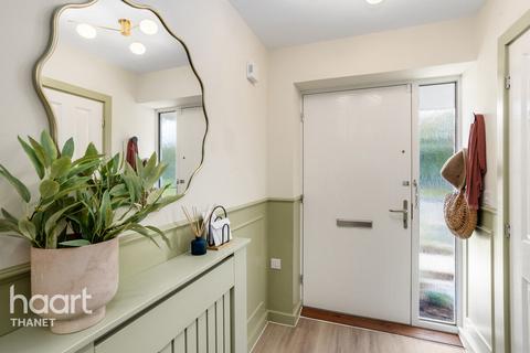 4 bedroom detached house for sale, Maple Lane, Margate