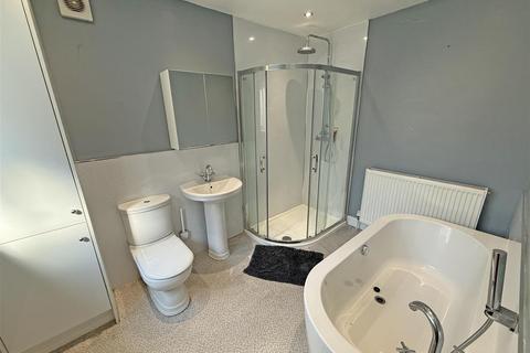1 bedroom ground floor flat for sale, Whitley Road, Whitley Bay